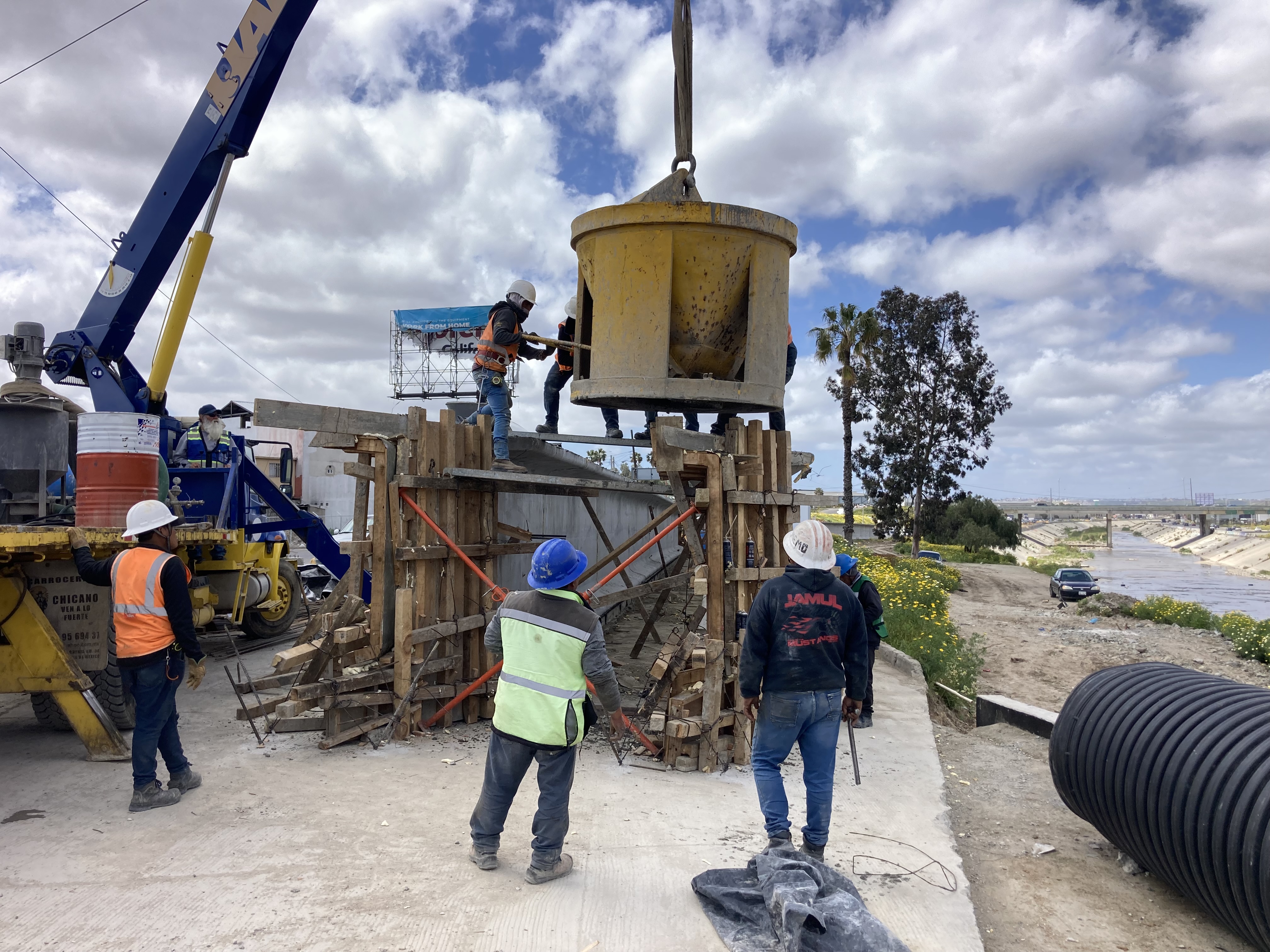 Puente Los Olivos Portada